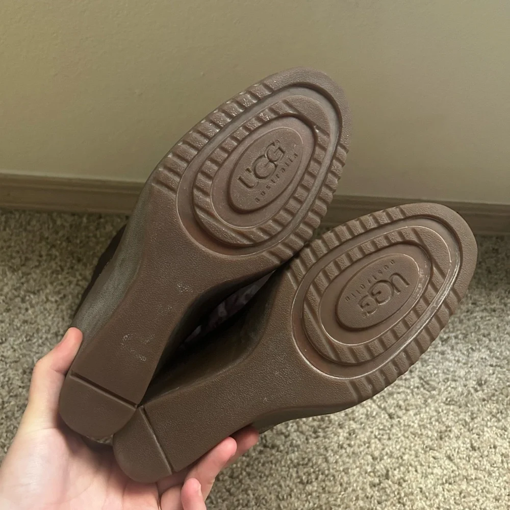 UGG Australia Cassidy Leather Puffy Brown Wedge Winter Boots Women's Size 9 Rain